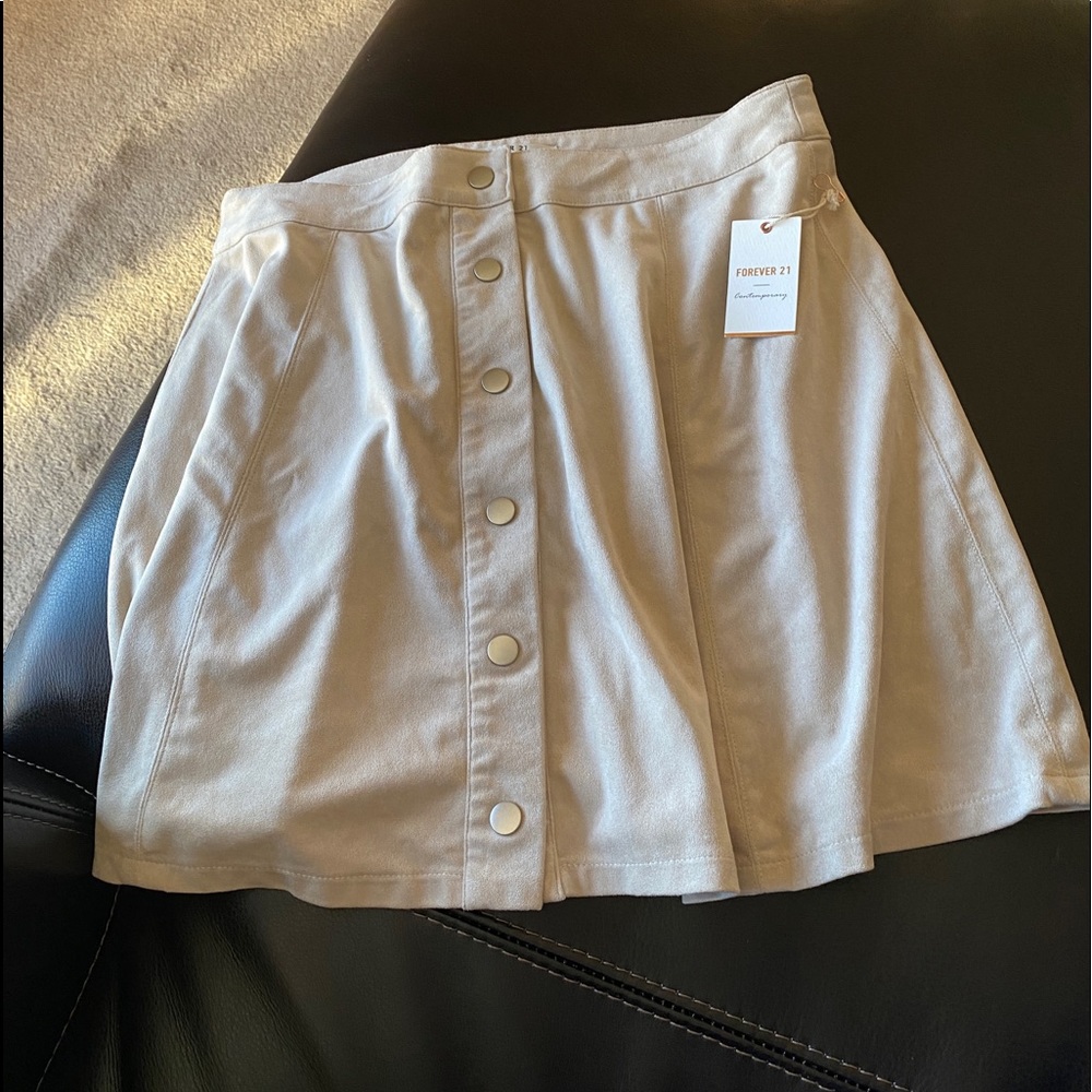 Forever 21 - Skirt Short Beige - very soft